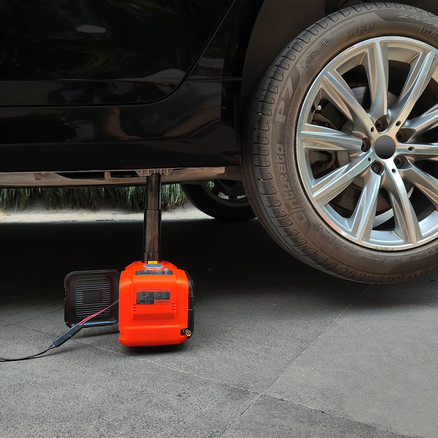 Hydraulic Electric Car Jack with LED Light, Supports up to 5 Tonnes